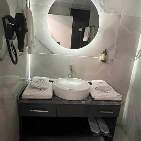 Hotel Megalora