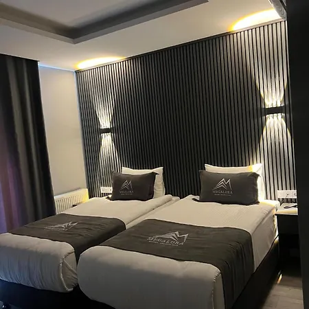 Hotel Megalora 3*