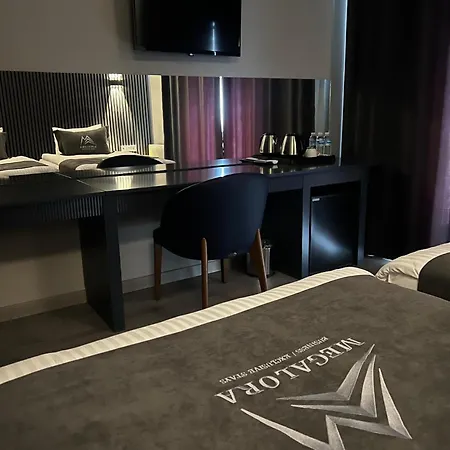 Hotel Megalora 3*